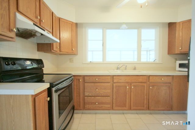 38 Hervey Street, New Haven, CT 06512