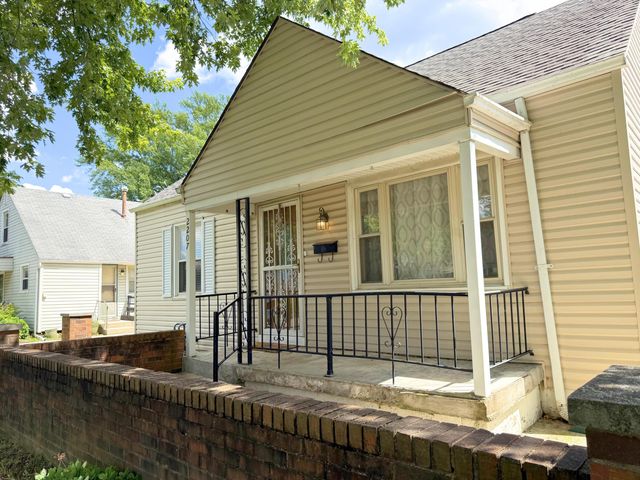 2207 Genessee Avenue, Columbus, OH 43211