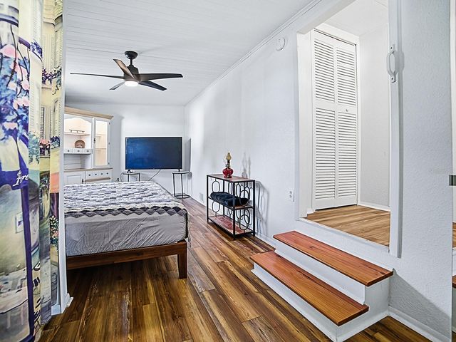 211 RUE DE PARESSE, Tavares, FL 32778