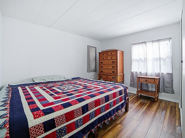 211 RUE DE PARESSE, Tavares, FL 32778