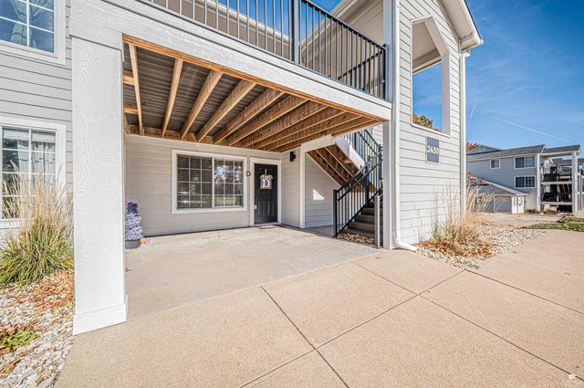 2430 Greenbriar Drive Unit D, Manhattan, KS 66502