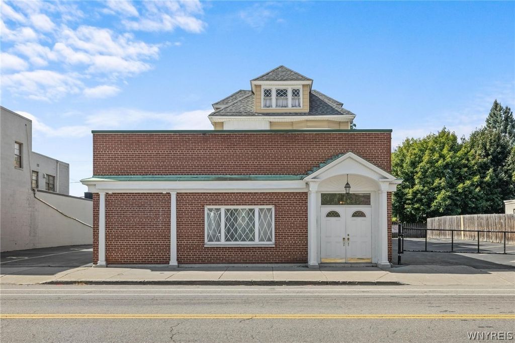 1975 Seneca Street, Buffalo, NY 14210