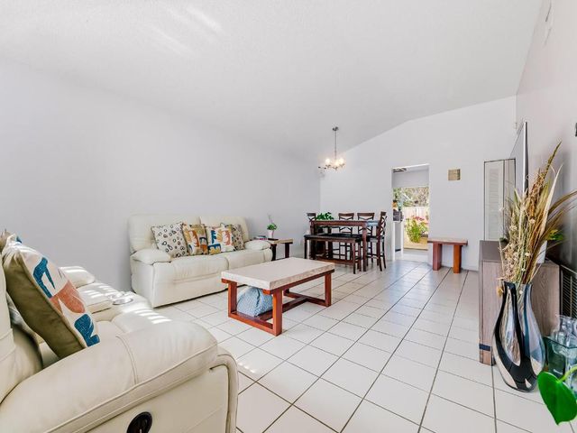 10381 SW 205th Terrace, Cutler Bay, FL 33189