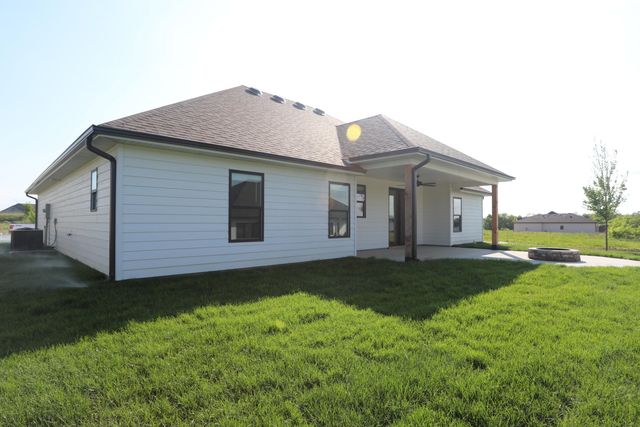 4605 CHAMBERS BAY DR, Columbia, MO 65201