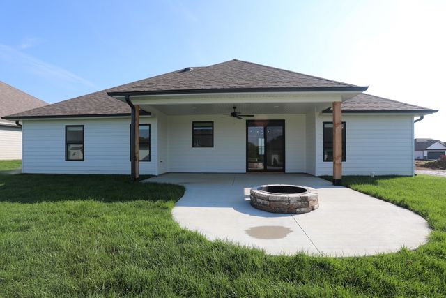 4605 CHAMBERS BAY DR, Columbia, MO 65201