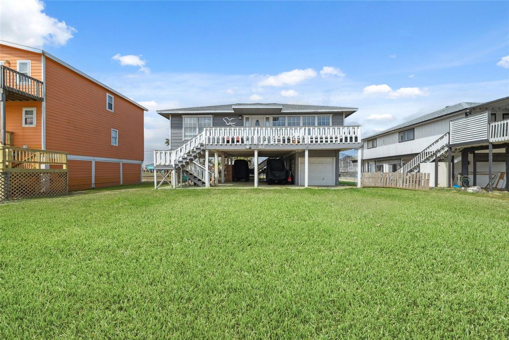 610 Seashell Drive, Freeport, TX 77541