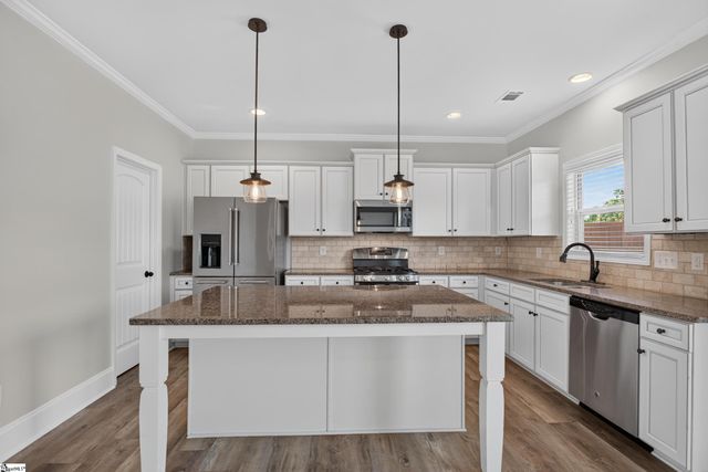 6 Duxbury Lane, Easley, SC 29642
