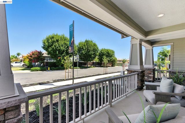 1589 Strathaven Place, Brentwood, CA 94513