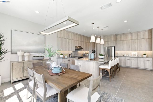 1589 Strathaven Place, Brentwood, CA 94513