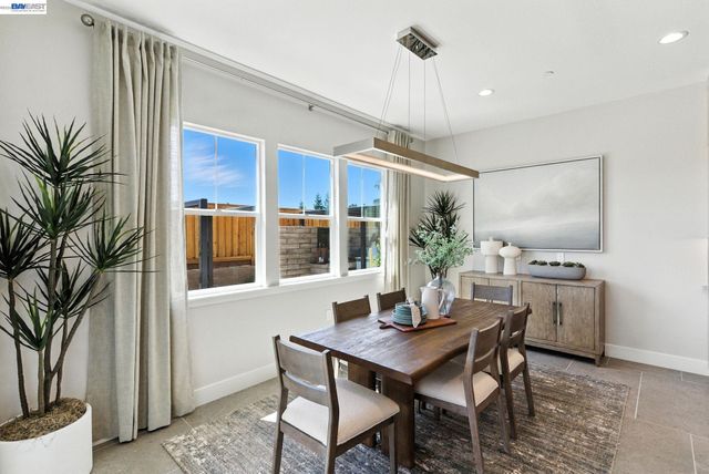 1589 Strathaven Place, Brentwood, CA 94513