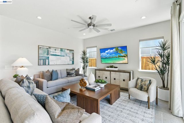1589 Strathaven Place, Brentwood, CA 94513