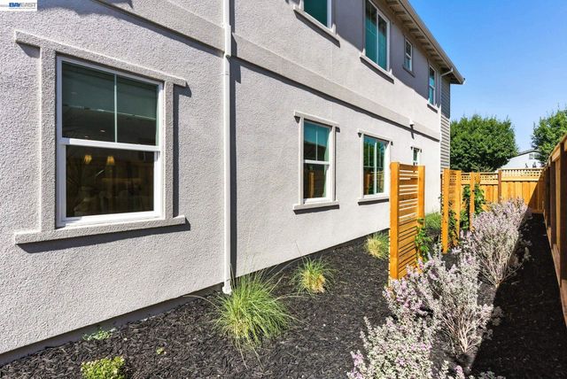 1589 Strathaven Place, Brentwood, CA 94513