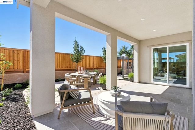 1589 Strathaven Place, Brentwood, CA 94513