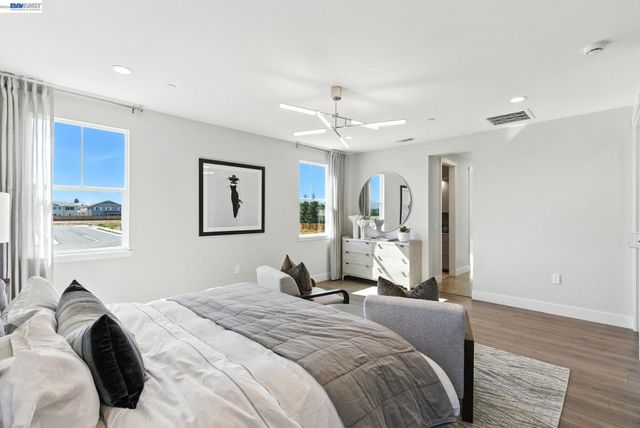 1589 Strathaven Place, Brentwood, CA 94513