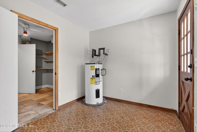 5353 RIVERTON Road, Jacksonville, FL 32277