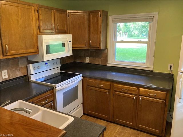 4906-4908 Kitty Hawk Road, Greensboro, NC 27407