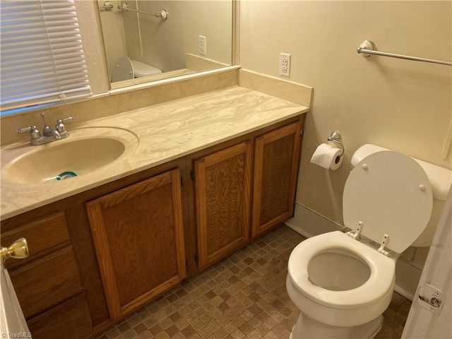 4906-4908 Kitty Hawk Road, Greensboro, NC 27407