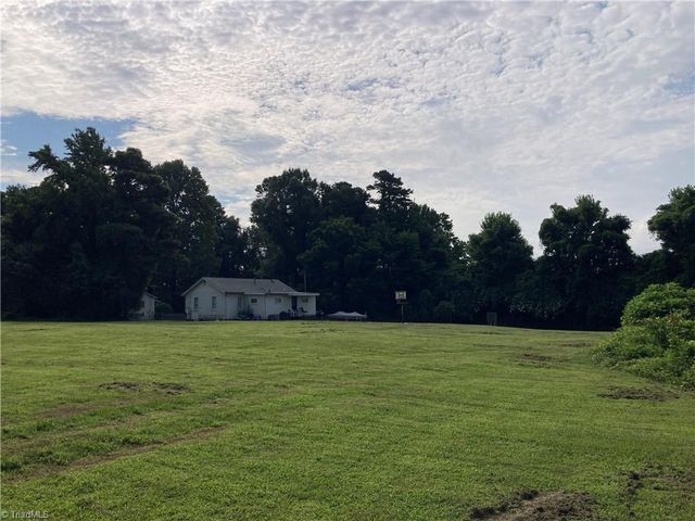 4906-4908 Kitty Hawk Road, Greensboro, NC 27407