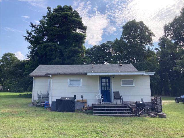 4906-4908 Kitty Hawk Road, Greensboro, NC 27407