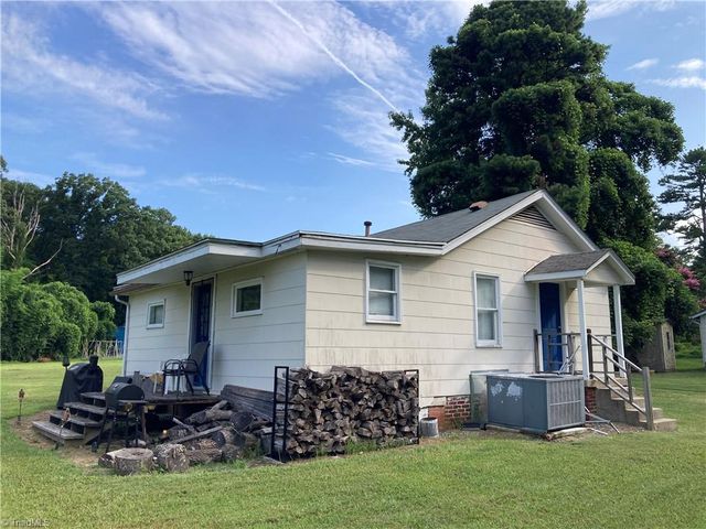 4906-4908 Kitty Hawk Road, Greensboro, NC 27407