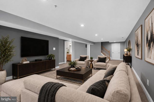 8702 TIMBER OAK LN, Laurel, MD 20723