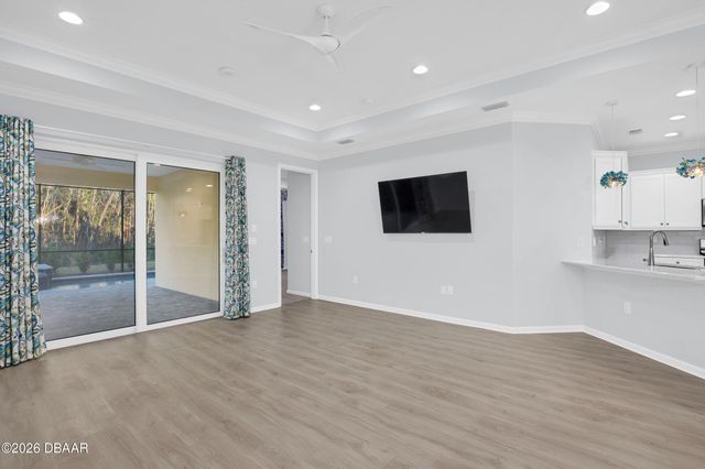 246 Hang Loose Way, Daytona Beach, FL 32124