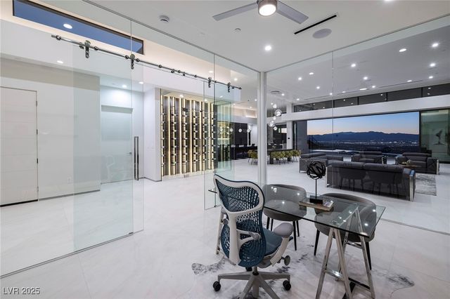 563 Grand Rim Drive, Henderson, NV 89012