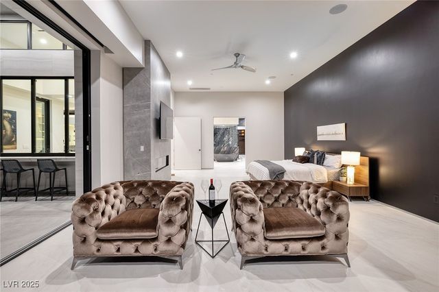 563 Grand Rim Drive, Henderson, NV 89012