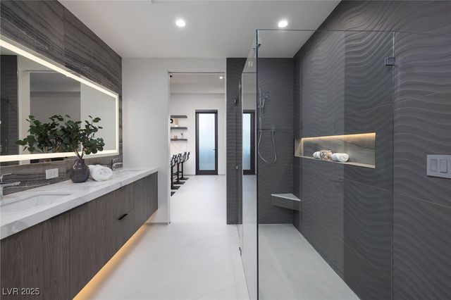 563 Grand Rim Drive, Henderson, NV 89012