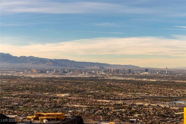 563 Grand Rim Drive, Henderson, NV 89012