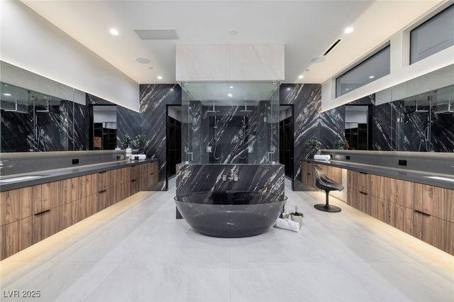 563 Grand Rim Drive, Henderson, NV 89012