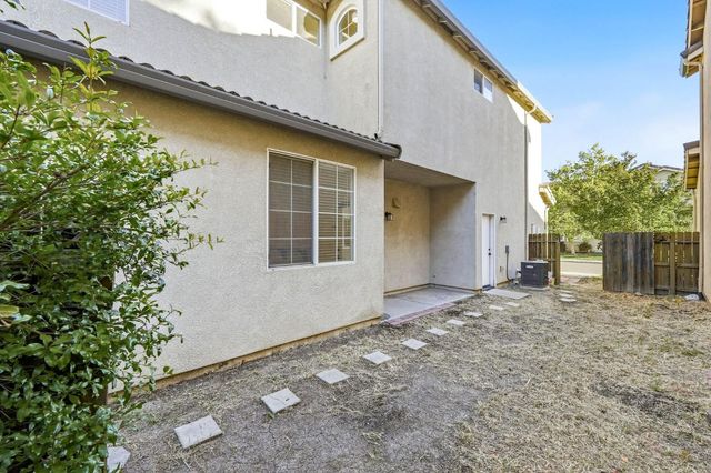 1949 Linden Rd, West Sacramento, CA 95691