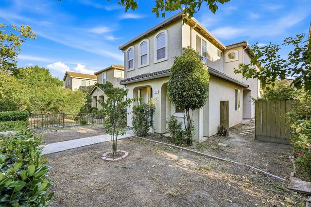 1949 Linden Rd, West Sacramento, CA 95691