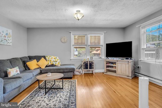 286 WALTON ST, Lemoyne, PA 17043
