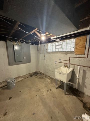 58 Montrose Avenue, Buffalo, NY 14214