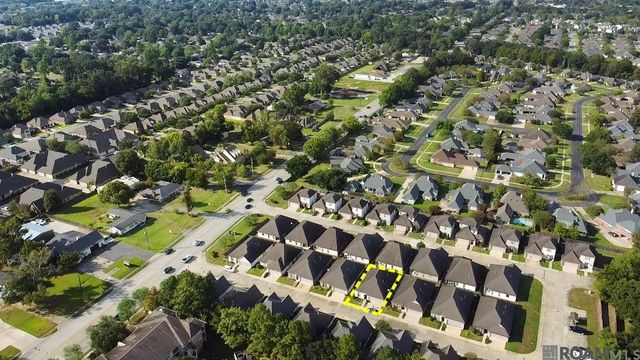 12452 Grand Villa Ct, Baton Rouge, LA 70817