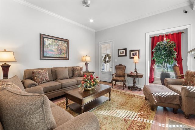 12452 Grand Villa Ct, Baton Rouge, LA 70817