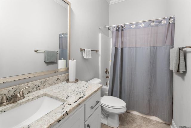 12452 Grand Villa Ct, Baton Rouge, LA 70817