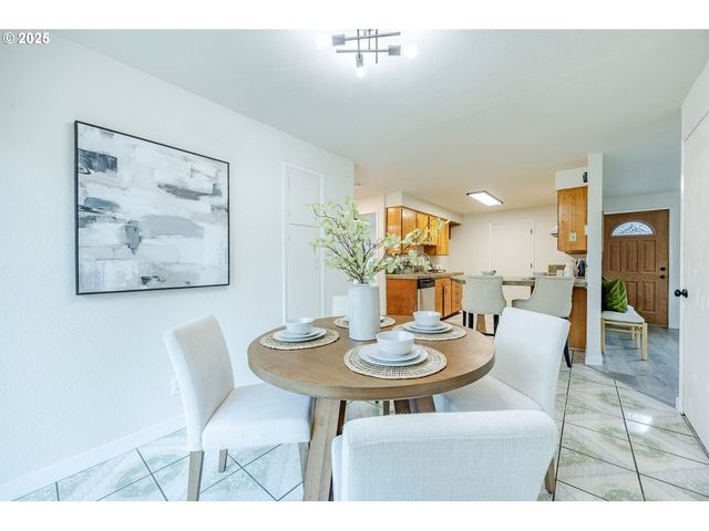 5982 G St, Springfield, OR 97478