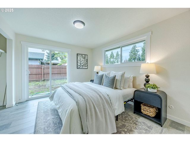 5982 G St, Springfield, OR 97478