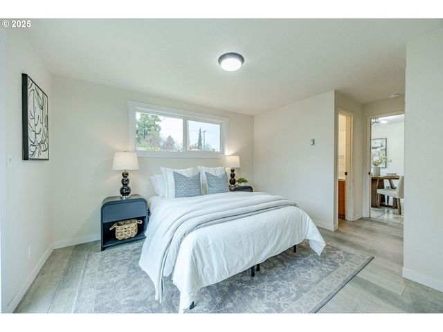 5982 G St, Springfield, OR 97478