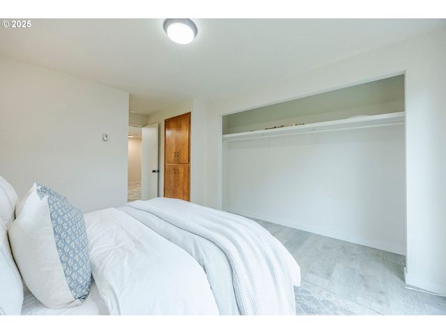 5982 G St, Springfield, OR 97478