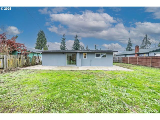 5982 G St, Springfield, OR 97478