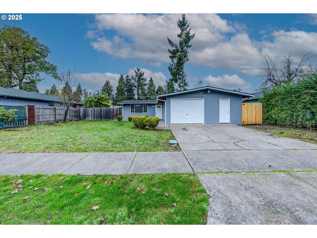 5982 G St, Springfield, OR 97478