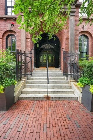 21 Father Francis Gilday 112, Boston, MA 02118