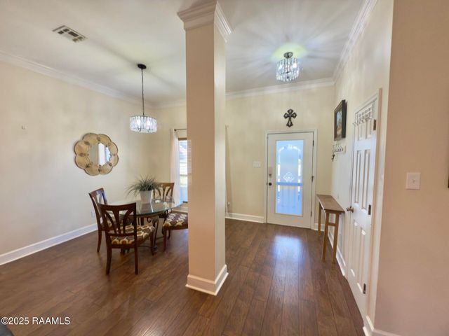 100 Sandy Brook Lane, Lafayette, LA 70508