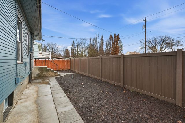 828 W Nebraska Ave, Spokane, WA 99205