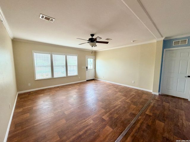 8824 W Fm 140, Charlotte, TX 78011
