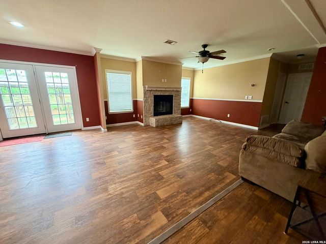 8824 W Fm 140, Charlotte, TX 78011