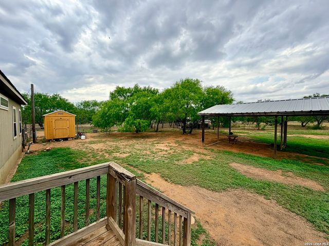 8824 W Fm 140, Charlotte, TX 78011